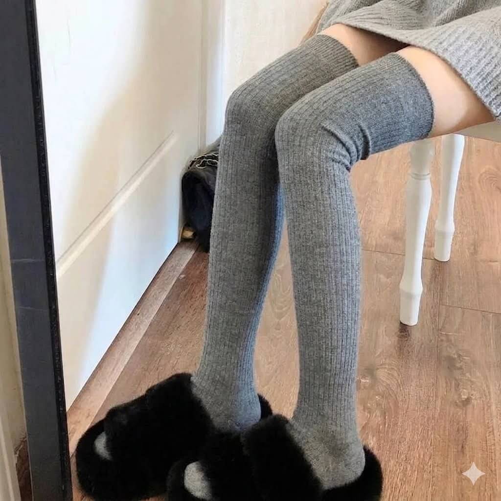 Japanese JK Lolita Over the Knee Socks for Women, Autumn Winter Cotton Thigh High Stockings, Vertical Striped Slimming Schoolgirl Long Socks
